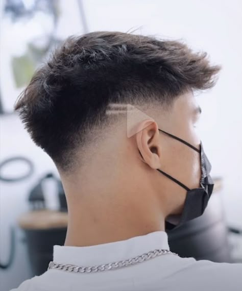 Mid To Low Fade, Mid Tapper Hair, Mid Fade Drop, Tapper Fade Men Haircut Short Hair, Tapper Fade Alto, Tapper Fade Men, Mid Drop Fade Haircut Men, Tapper Hair Men, High Fade Mullet