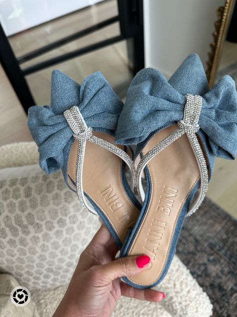 Denim Bow Sandals Cute Flat Sandals, Stylish Shoes Heels, Sandals Trends, Fancy Sandals, Denim Sandals, Pretty Sandals, Rhinestone Flats, Loafer Shoes Women, Footwear Design