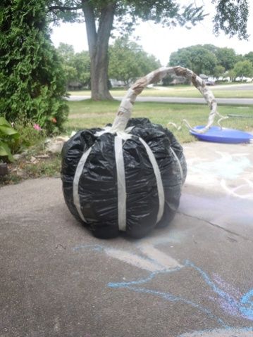 Diy Giant Jack O Lantern, Diy Large Pumpkin Outdoor, Diy Large Outdoor Pumpkins, Large Pumpkin Diy, Diy Large Pumpkin Decoration, Diy Fake Pumpkins, Diy Big Pumpkin, Spray Foam Pumpkin, Giant Pumpkin Diy