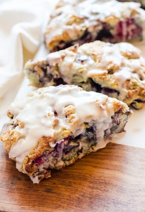 Mixed Berry Scones Mixed Berry Scones Recipe, Berry Scones Recipe, Blueberry Cinnamon Rolls, Berry Scones, Berry Desserts, Brunch Foods, Lemon Blueberry Muffins, Blueberry Desserts, Blueberry Bread