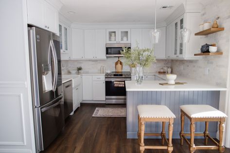 Kitchen of the Week: New Layout and Lightness in 120 Square Feet Square Room Kitchen Layout, 13x11 Kitchen Layout, 10x10 Kitchen Layout U Shape, Medium Kitchen Ideas Layout, Square Kitchen Remodel, 10x12 Kitchen Layout, Small Kitchen Square, Small Square Kitchen Layout, Rectangular Kitchen Layout