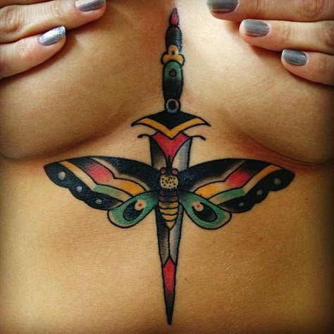 Underbreast Tattoo Traditional, Underboob Tattoo Traditional, American Traditional Spine Tattoo, Traditional Chest Tattoo Female, Traditional Chest Tattoo, Traditional American Tattoo, Sternum Tattoos, Old School Love, Tattoos Photo