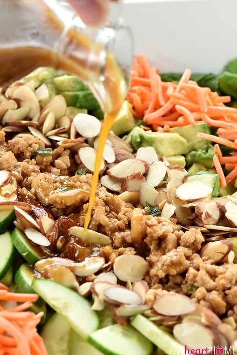 Ginger Vinaigrette, Lettuce Recipes, Restaurant Appetizers, Asian Chicken Salads, Shredded Carrots, Sesame Ginger, Salad Pasta, Chicken Lettuce Wraps, Main Dish Salads