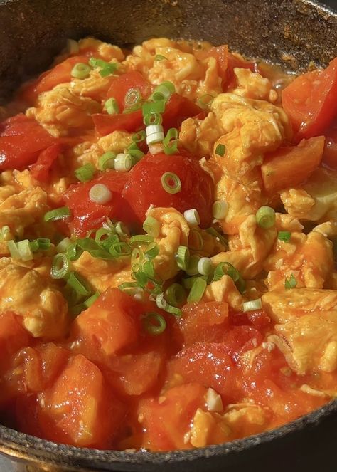 Chinese Scrambled Eggs Tomatoes, Tomatoe Egg Stir Fry, Chinese Tomato Egg Stir Fry, Tomatoes Eggs Recipes, Tomato Egg Stir Fry, Chinese Eggs And Tomatoes, Chinese Egg Recipes, Chinese Tomato And Egg Recipes, Egg Tomato Recipes