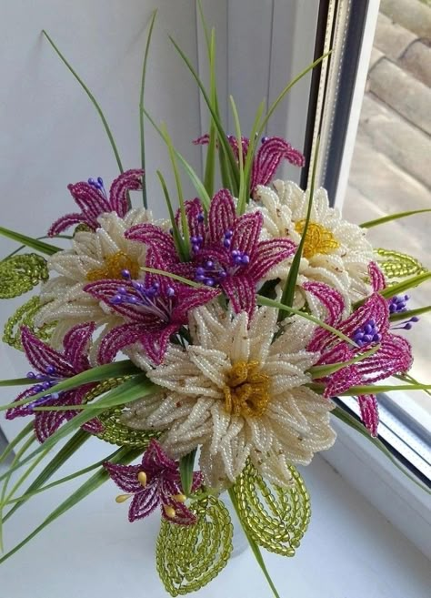 Beaded Bouquet Wedding, Beaded Flower Bouquet, Bead Bouquet, Beaded Bouquet, French Beaded Flowers, Earrings Patterns, Flower Therapy, Bouquet Of Flowers, Top Trending