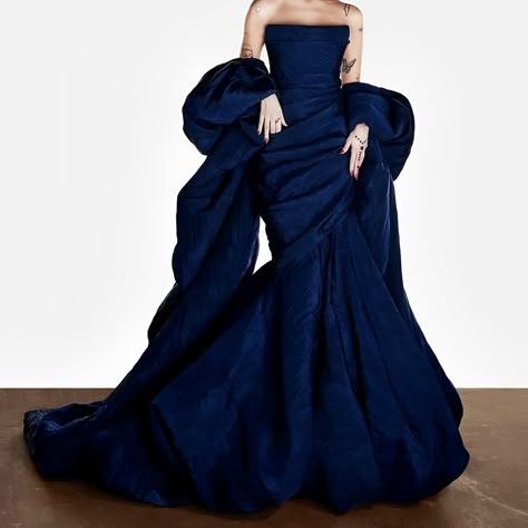 Gown Aesthetic Ball, Deep Blue Gown, Ball Gown Dresses Blue, Blue Gowns Elegant, Navy Blue Ball Gown, High Fashion Wedding Dress, Event Gowns, Oscar Gowns, Dark Dress