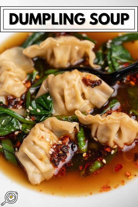 Easy Dumpling Soup is the perfect quick dinner because it’s endlessly versatile, insanely budget-friendly, and can be made in 15 minutes. Easy Dumpling Soup Recipe, Asian Dumpling Soup, Easy Dumplings, Dumpling Soup, Frozen Dumplings, Budget Bytes, Homemade Lunch, Dumplings For Soup, Asian Soup