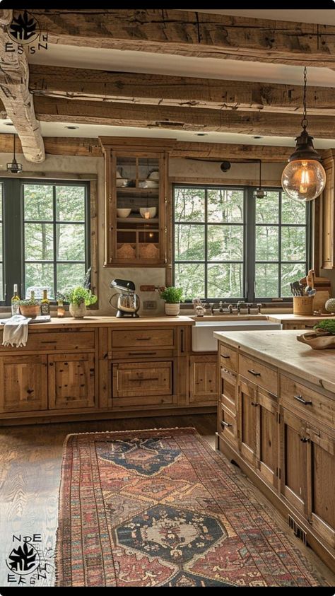 Southern House Decor Country Farmhouse, Old Fashioned Farmhouse Interior, Kitchen Remodel Western, Dark Western Kitchen, Old Western Kitchen, Old Fashioned Kitchen Aesthetic, House Astethic, Ranch Home Interior, Kitchen Astethic