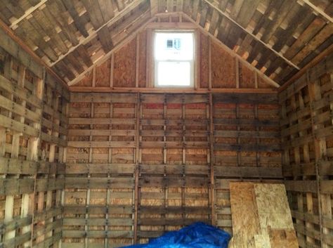 pallet-cabin-002 Pallet House Plans, Pallet Cabin, Pallet Shed Plans, Pallet Barn, Pallet Building, Pallet Shed, Pallet House, Wooden Pallet Projects, Pallet Outdoor