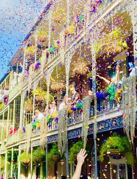 Mardi Gra Aesthetic, Mardi Gras Mobile Al, Mardi Gras In New Orleans, Mardi Gras Louisiana, New Orleans Prom Theme, New Orleans Mardi Gras Aesthetic, Nola Aesthetic, Mardi Gras Wallpaper, Mardi Gras Aesthetic