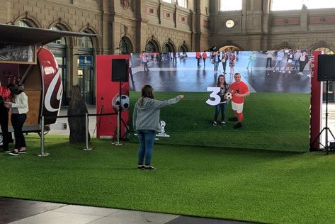 Soccer Activation, Beer Activation, Photo Activation, Ar Experience, Ar Photo, Ambient Advertising, Premiere League, Marketing Activations, Soccer Academy