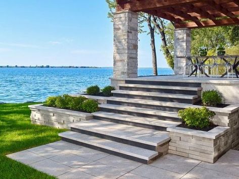 Chic Landscaping, Front Porch Stone Steps, Patio Stairs, Front Yard Plants, Stair Gallery, Front Garden Landscape, Landscaping Retaining Walls, Exterior Stairs, Front Yard Garden Design