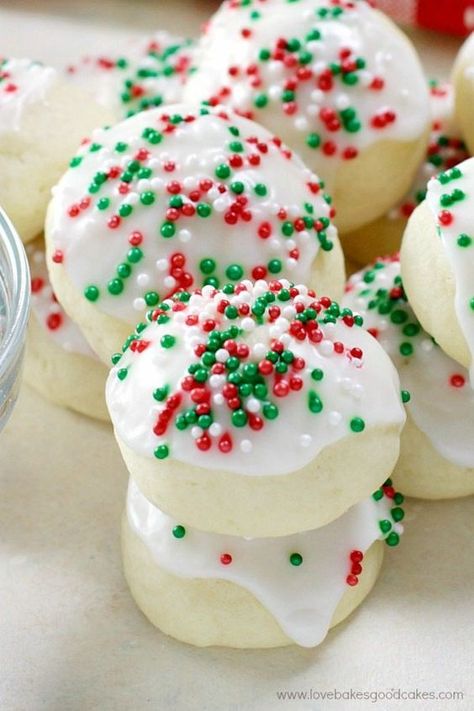 Italian Anisette Cookies, Anisette Cookies, Italian Anise Cookies, Anise Cookies, Quick Cookies Recipes, Italian Christmas Cookies, Best Christmas Cookie Recipe, Italian Cookie Recipes, Delicious Christmas Cookies