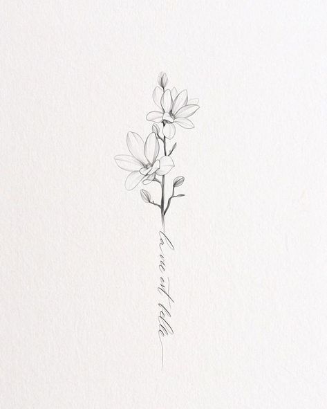 Minimal Tattoo Flower, Floral Back Tattoos, Flower Spine Tattoos, Tattoos For Women Flowers, Hip Tattoos Women, Writing Tattoos, Spine Tattoos For Women, Classy Tattoos, Women Writing