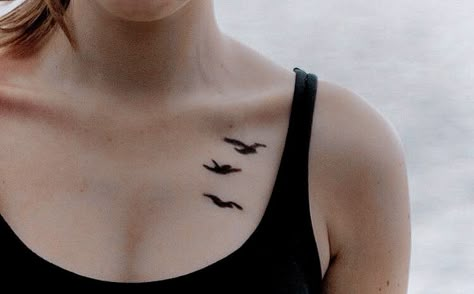 Tris Tattoo, Divergent Tattoo, Tris Divergent, Beatrice Prior, Divergent Aesthetic, Eric Coulter, Seagull Tattoo, Simple Bird Tattoo, Divergent Tris