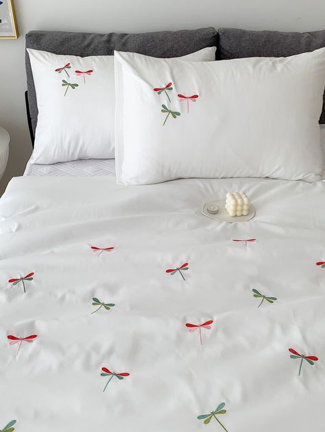 Dragonfly Embroidered Duvet Cover Set Without Filler | SHEIN USA Embroidery Inspiration Ideas, Crochet Bedsheet, Crochet Bed Sheet, Simple Bed Sheets, Bedsheet Ideas, Bedsheets Ideas, Hand Embroidered Bedspread, Handmade Bed Sheets, Bed Sheets Sale