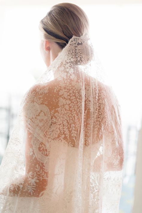 Full lace veil | Read More: http://www.stylemepretty.com/2014/08/14/elegant-island-yacht-club-wedding/ | Photography: Anne Liles - www.annephoto.com Yacht Club Wedding, Lace Veil, Lace Veils, Yacht Club, Club Wedding, Wedding Veils, Bridal Inspiration, Wedding Veil, Bridal Veil