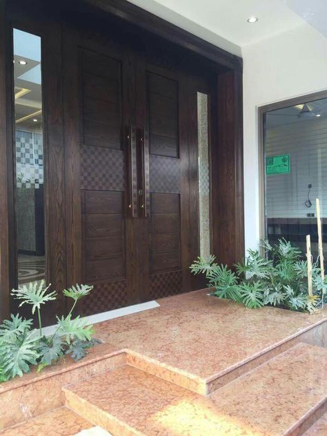 Pintu Interior, Tor Design, Main Doors, House Front Door Design, Modern Entrance Door, Double Doors Exterior, House Main Door, Wooden House Design, House Main Door Design