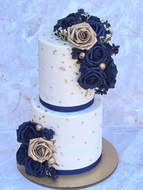 2 Tier Navy Blue And Gold Wedding Cake, Wedding Cakes Blue And Gold, Navy Blue White And Gold Wedding Cake, Navy Blue And Champagne Wedding Cake, Navy And Gold Wedding Cake, Cake Royal Blue And Gold, Royal Blue And Gold Cake, Wedding Cake Navy Blue, Blue And Gold Wedding Cake