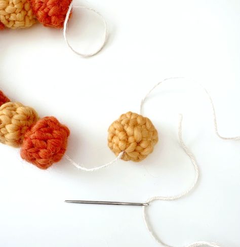 How To Make A Crochet Pumpkin Garland for Fall Crochet Pumpkin Garland, Simple Garland, Pumpkin Crochet, Roving Yarn, Single Crochet Decrease, Crochet Garland, Pumpkin Garland, Crochet Ball, Lion Brand Wool Ease