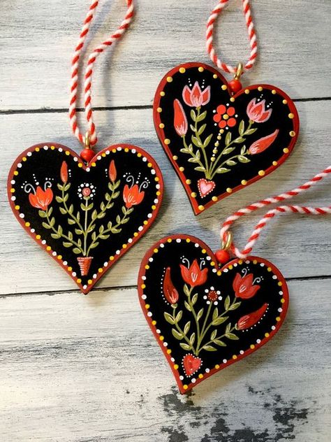 Folk Art Christmas Tree, Folk Art Ornament, Folk Art Christmas, Art Christmas Tree, Norwegian Rosemaling, National Flower, Folk Art Flowers, Painted Hearts, Romantic Gifts For Her