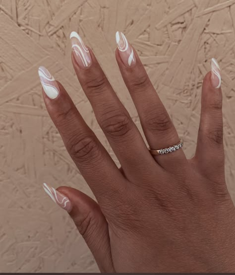 Clear Glitter Nails, Classy Almond Nails, White Almond Nails, Acrylic Nails Almond Shape, Tip Nail Designs, Hoco Nails, Glamour Nails, Formal Nails, Lines On Nails