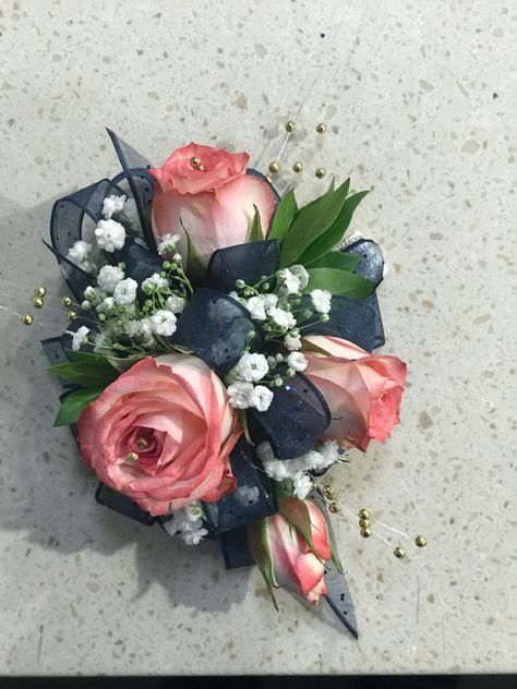 Navy Blue And Pink Corsage, Boutinere Ideas Prom, Boutinere Ideas, Navy Blue Corsage, Pink Corsage, Homecoming Flowers, Corsage Ideas, Prom Corsages, Flowers And Candles