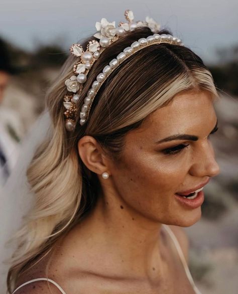 by ASHLEE LAUREN DESIGNS (@ael.este) posted on Instagram: “How incredible @alyshamelody_ wearing our Sofia Pearl and Mia natural pearl headband. Photography by @renni.maitland ✨✨✨” • Jan 1, 2022 at 10:12am UTC Bridal Themes, Headband Photography, Disney Wedding Theme, Bridal Theme, Pearl Bridal Headband, Hair Up Or Down, Pearl Jewelry Wedding, Gold Headband, Pearl Bridal