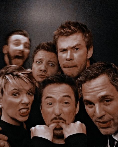 Avengers Pictures Aesthetic, Pictures To Print For Wall, Marvel Avengers Wallpaper, Mcu Villains, Avengers Universe, The Marvel Bunch, Widget Pics, Marvel Bunch, Avengers Pictures