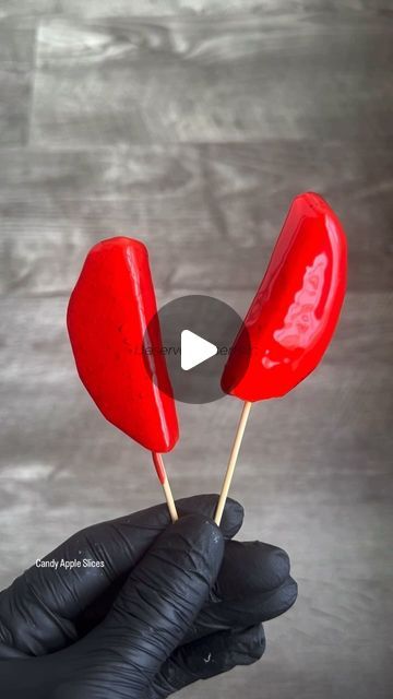 Krissy Flowers on Instagram: "Candy Apple Slices! Microwave Tutorial! 🍏🍬 Candy Mixture Recipe: 1/2 Cup Sugar  1/4 Cup Water  1 Tablespoon Powdered Corn Syrup  Add Flavor/Gel Food Color (optional) Microwave Candy Mixture For About 5 Minutes  #krissyflowersdesserts #krissyflowers #instagram #instagood #candy #candyappleslices #apple #candyapples #tutorial #recipe #asmr #satisfying #foodporn #foodie #food #explorepage #explore #art #photooftheday #photography #viral #trending #reels #reelsinstagram #fypシ #love #follow #influencer #blogger" Candy Apple Slices Recipe, Candy Apples Ideas, Candy Apple Slices, Microwave Candy, Candied Apples Slices, Colored Candy Apples, Candied Fruit Recipes, Apple Slice Recipe, Mixture Recipe