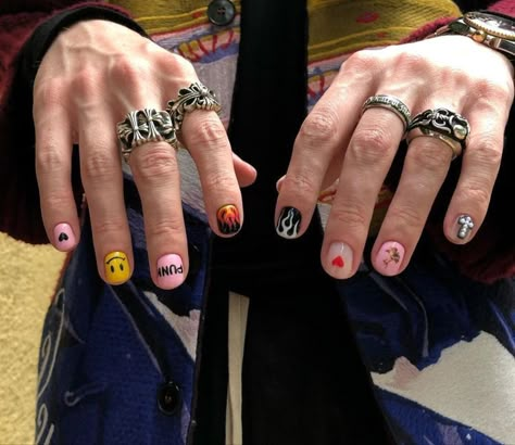 Men Nails, Men Nail, Nails Painted, Minimal Nails Art, Mens Nails, Retro Nails, Hippie Nails, Punk Nails, Hard Nails