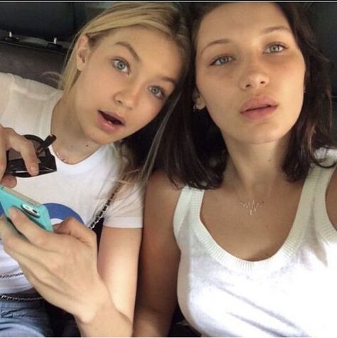 Bella And Gigi Hadid, Gigi And Bella Hadid, Bella Gigi Hadid, Gigi And Bella, Bella Gigi, Hadid Sisters, Gigi Bella, Gigi Hadid, It Girls