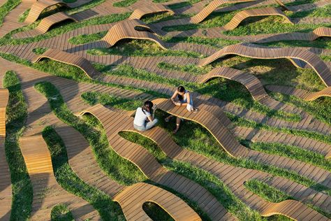 'Root Bench' in Seoul Blurs the Boundaries Between Nature and Design | Yatzer Urban Design Graphics, Urban Design Architecture, Urban Design Plan, Public Space Design, Landscape Architecture Design, Urban Furniture, Bench Designs, Public Park, Street Furniture