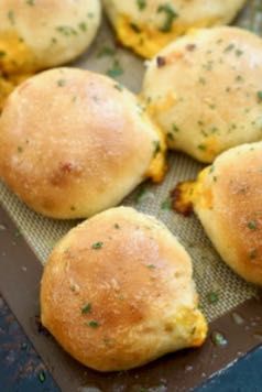 Stuffed Breakfast Rolls, Savory Breakfast Pastry Recipes, Savory Rolls Breakfast, Breakfast Rolls Savory, Savory Breakfast Appetizers, Savory Make Ahead Breakfast, Savory Breakfast Pastry, Make Ahead Savory Breakfast, Breakfast Bombshell