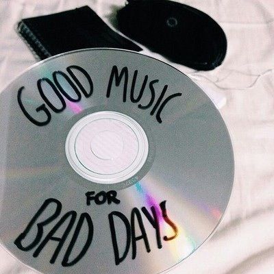 Good Music For Bad Days, Musica Spotify, Playlist Covers Photos, Music Cover Photos, Futurisme Retro, Playlist Names Ideas, Desain Quilling, Catty Noir, Music Album Covers