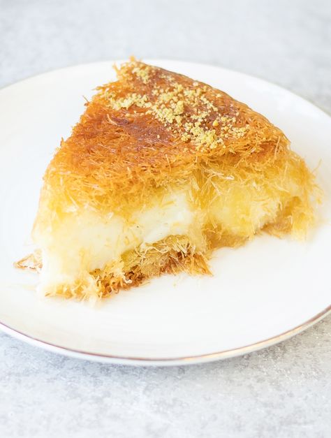 Sweet Kunafa Recipe Galaktoboureko Recipe, Kunafa Recipe, Kataifi Pastry, Greek Recipes Dessert, Fruit Custard, Greek Pastries, Greek Recipes Authentic, حلويات عربية, Baklava Recipe