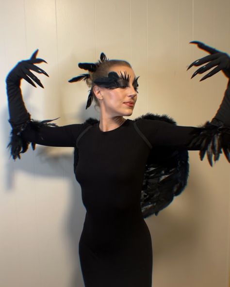 This murder of mine 🖤🐦‍⬛ *these costumes won us 3rd place in a costume contest we didn’t even know about 😌 #halloween #costume #crows Black Bird Costume, Crow Costume, Bird Costume, About Halloween, Costume Contest, Crows, Black Bird, Halloween Costume, Halloween