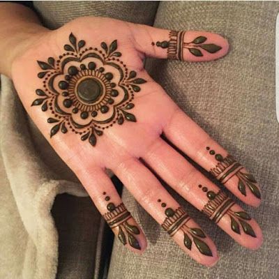 125 Stunning Yet Simple Mehndi Designs For Beginners|| Easy And Beautiful Mehndi Designs With Images | Bling Sparkle Palm Mehndi Design, Simple Mehendi Designs, Tato Henna, Henna Tattoo Designs Hand, Beginner Henna Designs, Mehndi Designs For Kids, Very Simple Mehndi Designs, Simple Mehndi Designs Fingers, Henna Tattoo Designs Simple