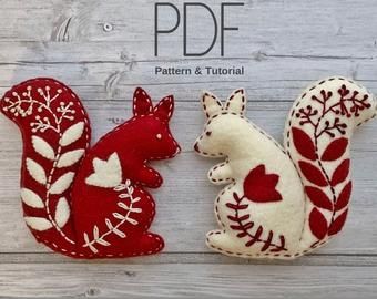 Felt Squirrel, Squirrel Christmas, Christmas Sewing Patterns, Felt Flowers Patterns, Sewing Hand, Christmas Squirrel, Felt Ornaments Patterns, Felt Crafts Christmas, Easy Patterns