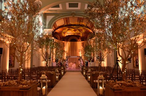 One Marylebone Royalcore Wedding, Royal Wedding Aesthetic, Wedding Venues London, Modern City Wedding, Uk Wedding Venues, Winter Wedding Venues, Wedding Venue Decor, Castle Wedding Venue, London Wedding Venues