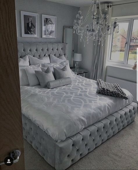 Diamond Bedroom, Decoration With Paper, Zen Room Decor, Girl Apartment Decor, Bedroom Comforter Sets, Luxe Bedroom, Dream Bedroom Inspiration, Luxury Room Bedroom, Zen Room