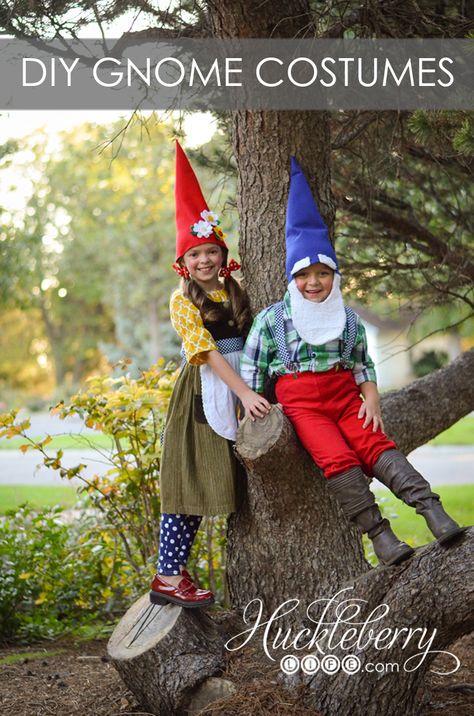 DIY Gnome Halloween Costumes These adorable costumes were made "on the cheap" and the photoshoot turned out so great! Gnome Halloween Costumes, Diy Gnome Costume, Garden Gnome Halloween Costume, Baby Gnome Costume, Garden Gnomes Costume, Gnome Costume, Diy Costume Ideas, Gnome Halloween, Diy Gnome