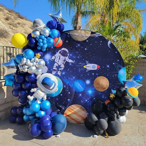 Space Photo Booth, Astronaut Backdrop, Space Party Decorations, Astronaut Party, Astronaut Birthday, Space Theme Party, Space Birthday Party, Space Baby, Travel Theme