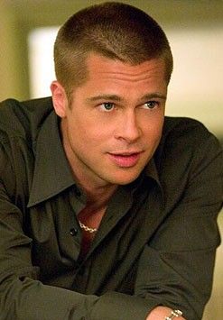 Brad Pitt with short hair! Man candy! he's a babe I don't know why he ever had long hair...... Brett Pitt, Brad Pitt Short Hair, Buzzcut Men, Brad Pitt Haircut, Brad Pitt Hair, Buzz Cut For Men, Buzz Cut Hairstyles, Brad Pitt And Angelina Jolie, Mr And Mrs Smith