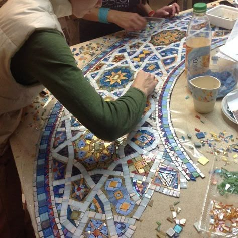 Sicis Mosaic, Mosaic Art Projects, Mosaic Tile Art, Mosaic Stained, Mosaic Artwork, Mosaic Design, Mosaic Table, Mosaic Garden, Mosaic Ideas