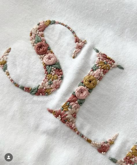 Amrodri Work Designs, Embroidery Initials Letters, Embroidery Hoop Art Diy, Clothes Embroidery Diy, Simple Hand Embroidery Patterns, Embroidery Letter, Crochet Bedspread Pattern, Hand Beaded Embroidery, Simple Embroidery Designs