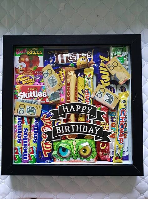 Money Shadow Box Ideas, 18th Bday Gift Ideas, Shadow Box Gift Ideas, Sister Present Ideas, 30th Birthday Present Ideas, Birthday Ideas Presents, Box Gifts Ideas, 30th Birthday Present, Bday Present Ideas