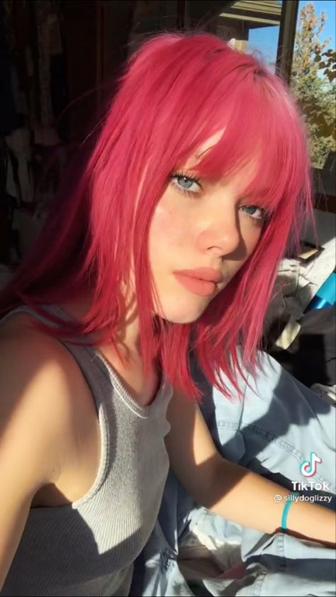 Redish Pinkish Hair, Dark Coral Hair, Pink Hair On Brown Skin, Reddish Pink Hair, Pink Wolf Cut, Pink Hair Grunge, Medium Pink Hair, Deep Pink Hair, Berry Pink Hair