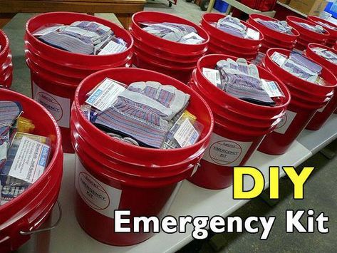 DIY 5 GALLON BUCKET: EMERGENCY KIT - DIY Gardening & Better Living Five Gallon Bucket, Tornado Shelter, 5 Gallon Buckets, Emergency Preparedness Food, Emergency Prepardness, 72 Hour Kits, Emergency Food Supply, Survival Items, Emergency Preparedness Kit