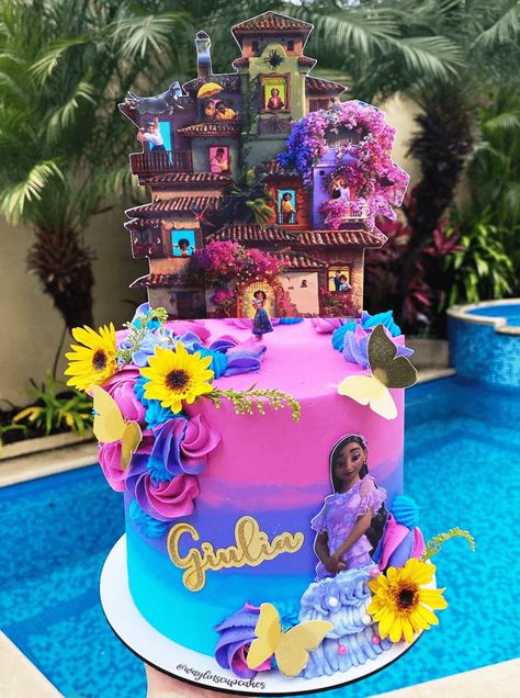 Encanto Cake Design Images (Encanto Birthday Cake Ideas) Encanto Birthday Cake, Encanto Party Ideas, Encanto Cake, Encanto Birthday Party, Whiskey Cake, Encanto Party, Disney Birthday Cakes, Cake Liner, Donut Birthday Parties